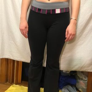 Lululemon bootlegged yoga pants